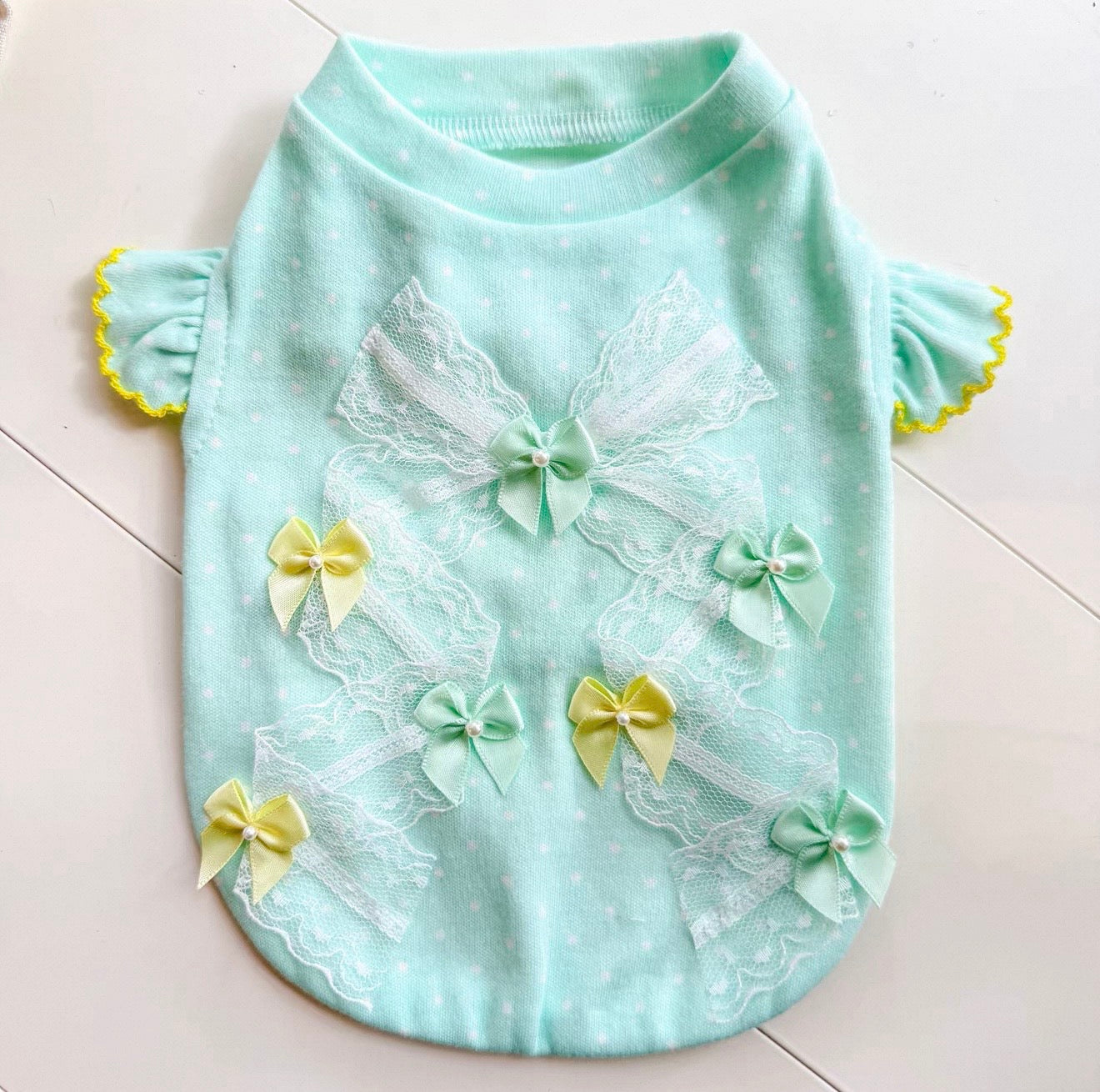 Fancy House Polka Lace Ribbon Pet Top