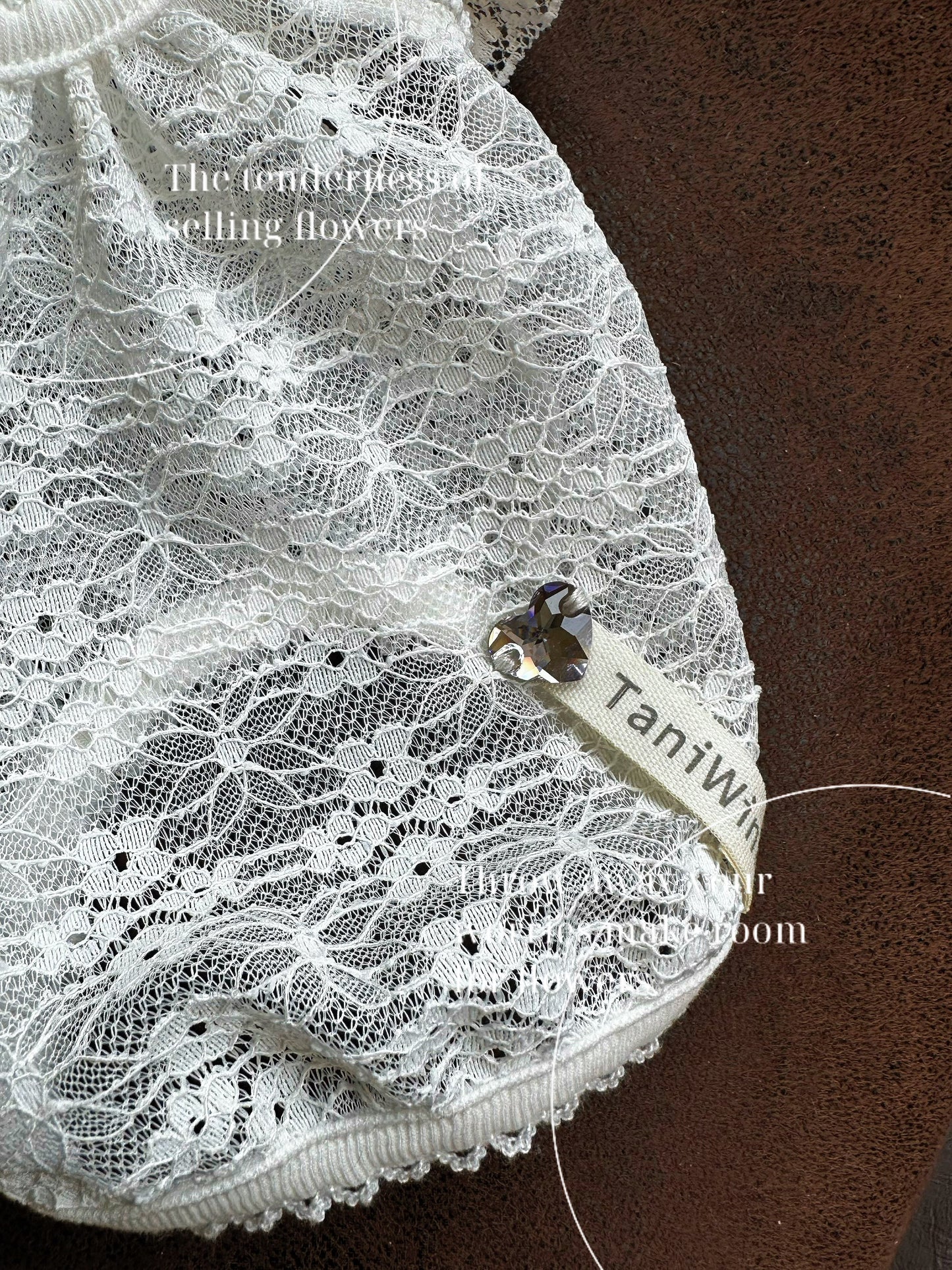 TaniWina Lace Blossom Puff Sleeve Heart Swarovski Crystal Top