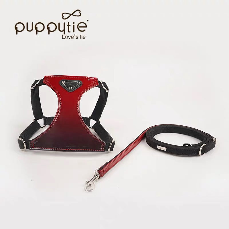 Puppytie レッドブラックグラデーションミラーレザーペットハーネス(猫&小型犬用)| スタイリッシュで快適|Puppytie Puppytie Red-Black Gradient Mirror Leather Pet Harness for Cats & Small Dogs | Stylish & Comfortable