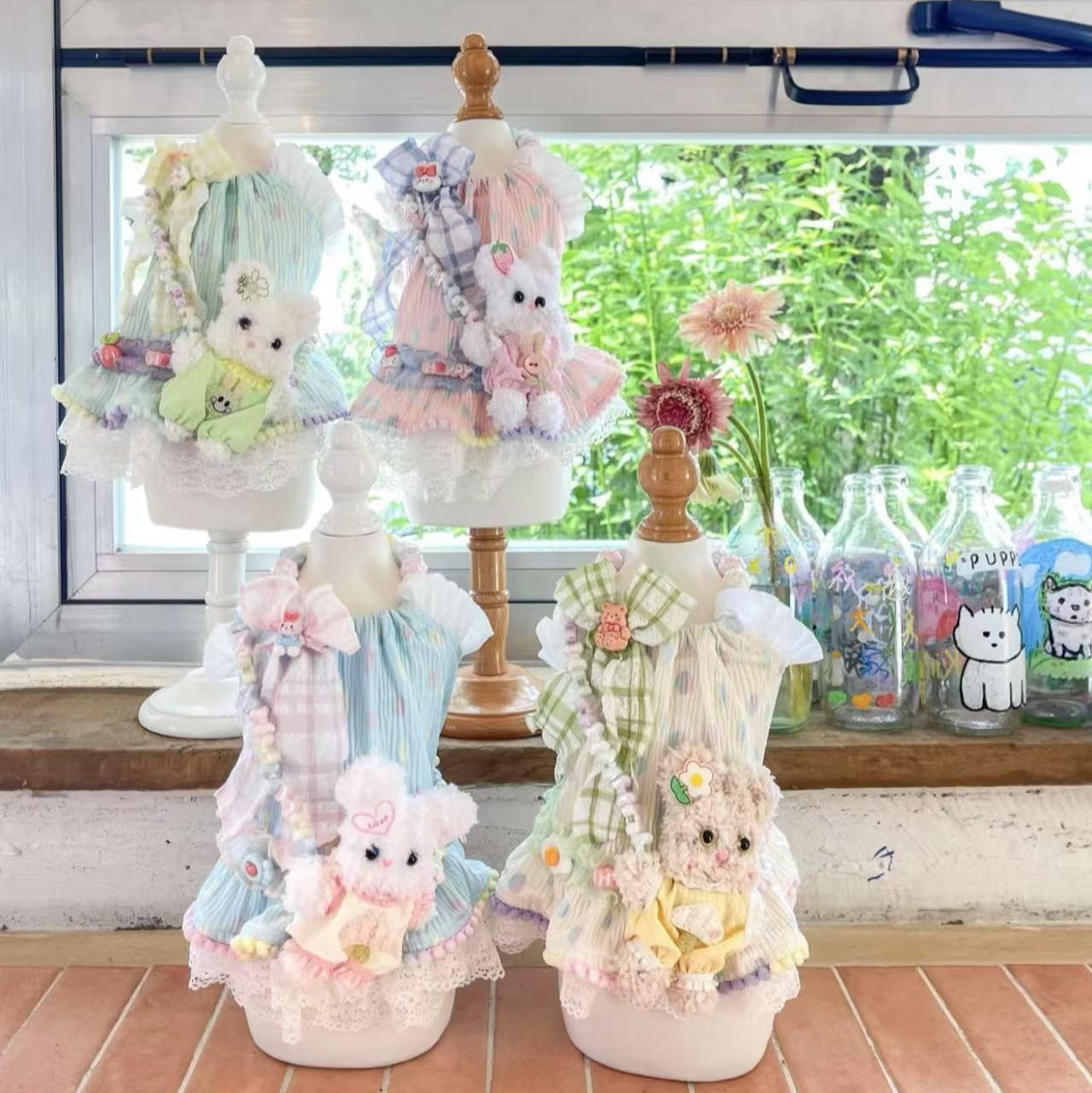 Fancy House Polka Dot Bunny Fancy Pinafore Dress Set
(with Plush Bunny Pouch)