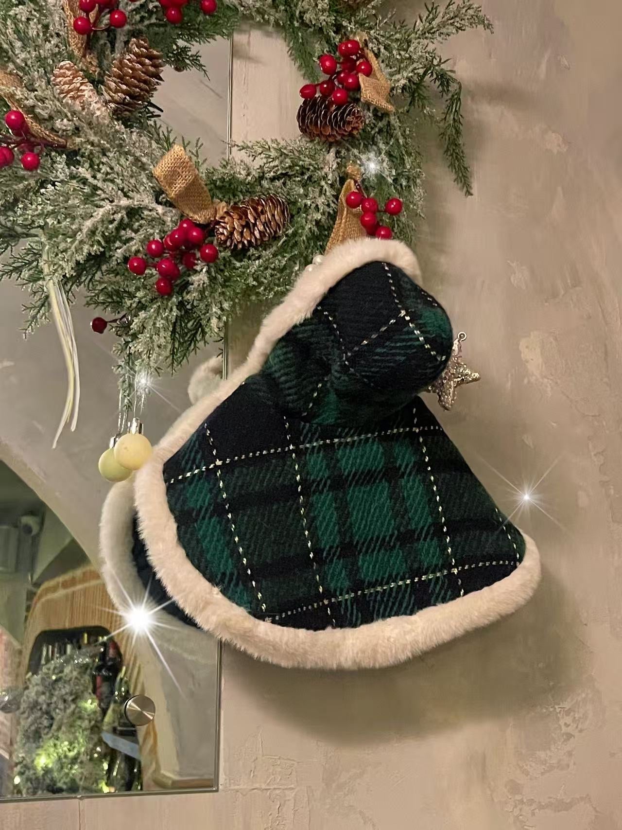 Autumn Bless メリーチェック柄リバーシブルペットマント | Merry Tartan Reversible Pet Cloak