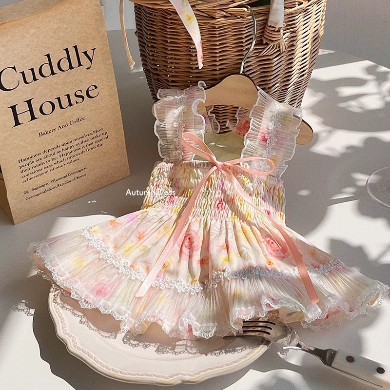 Autumn Bless の花のレースショルダーストラップドレスを祝福します