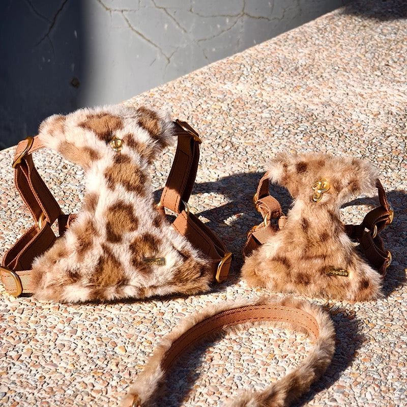 Puppytie 秋冬向け高級フリース素材 ペット用犬の散歩リード|Leopard Print Fleece Dog & Cat Harness – Adjustable No-Pull Winter Vest for Small Pets