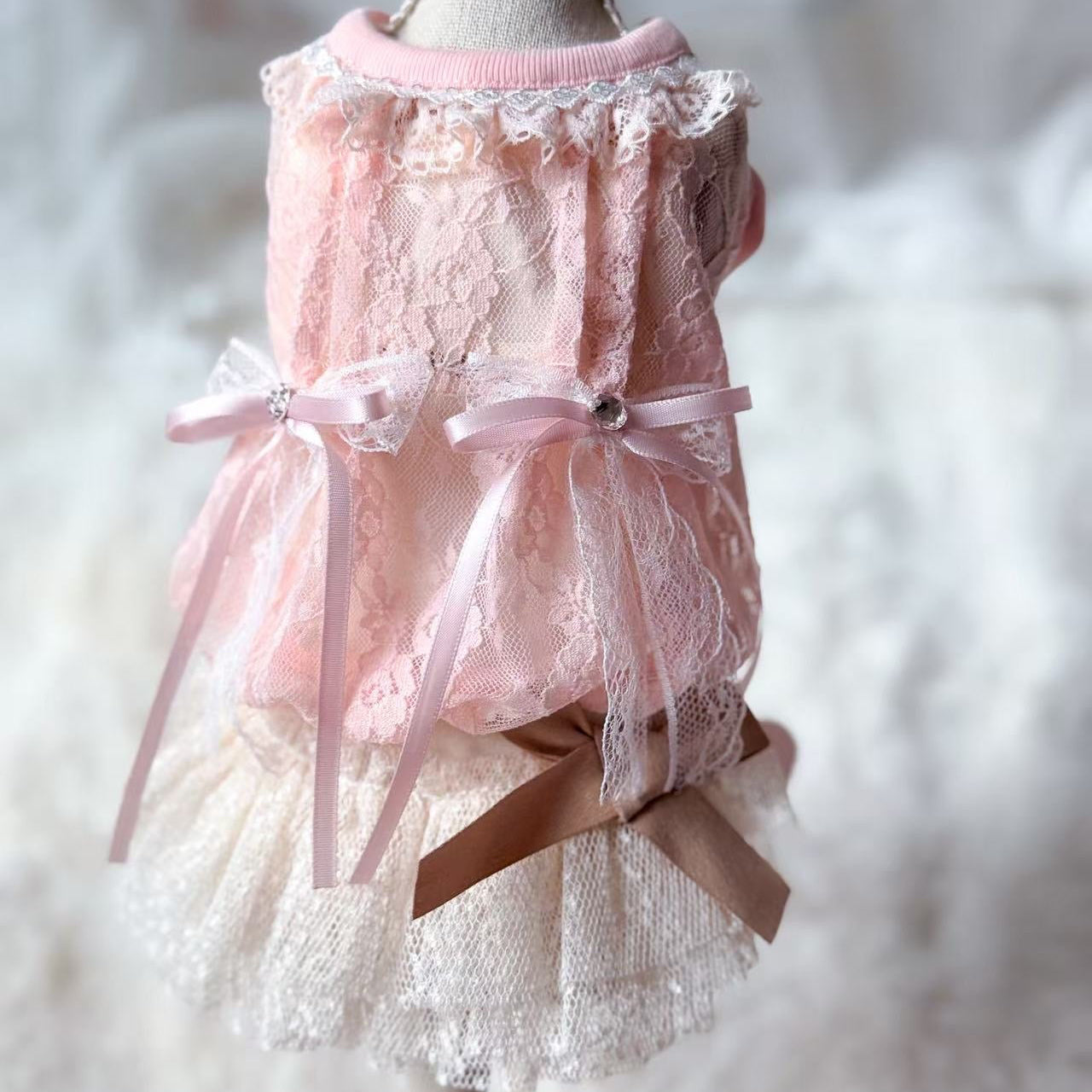 TaniWina Lace Flaower Ribbon Shirt (2 Colors)