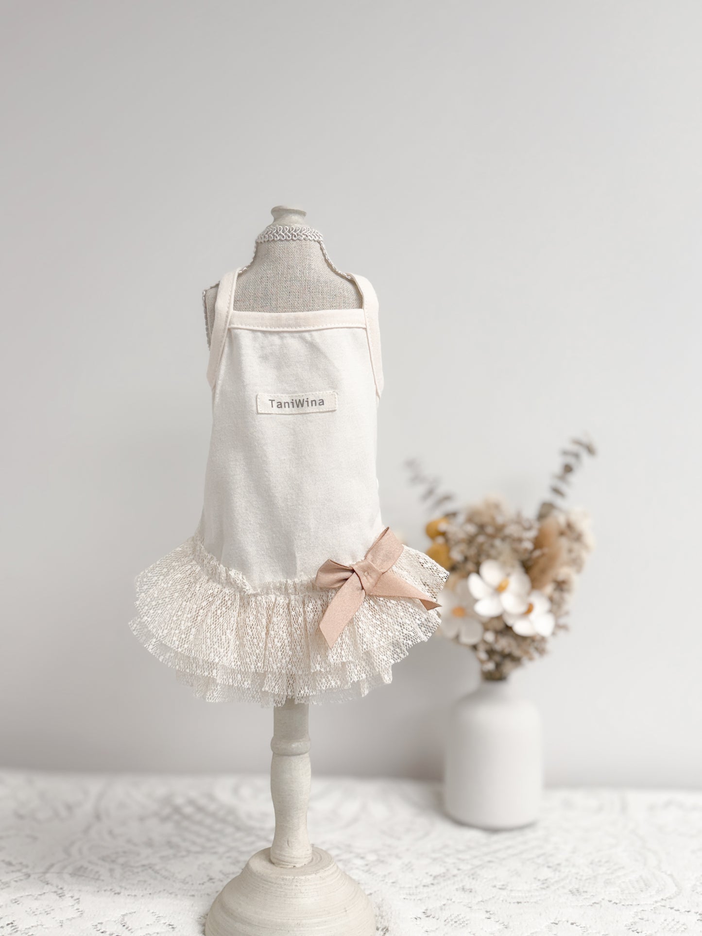 タニウィナのペットの服星の綿のプリンセスサスペンダースカートのための小さな犬の服