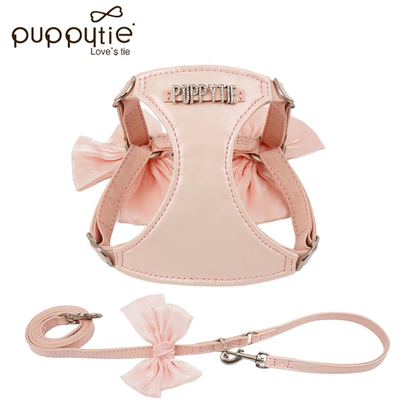Puppytie ソフトピンクミラーレザーペットハーネス（リボン付き）| 猫＆小型犬用| Puppytie Soft Pink Mirror Leather Pet Harness with Bow | Cats & Small Dogs