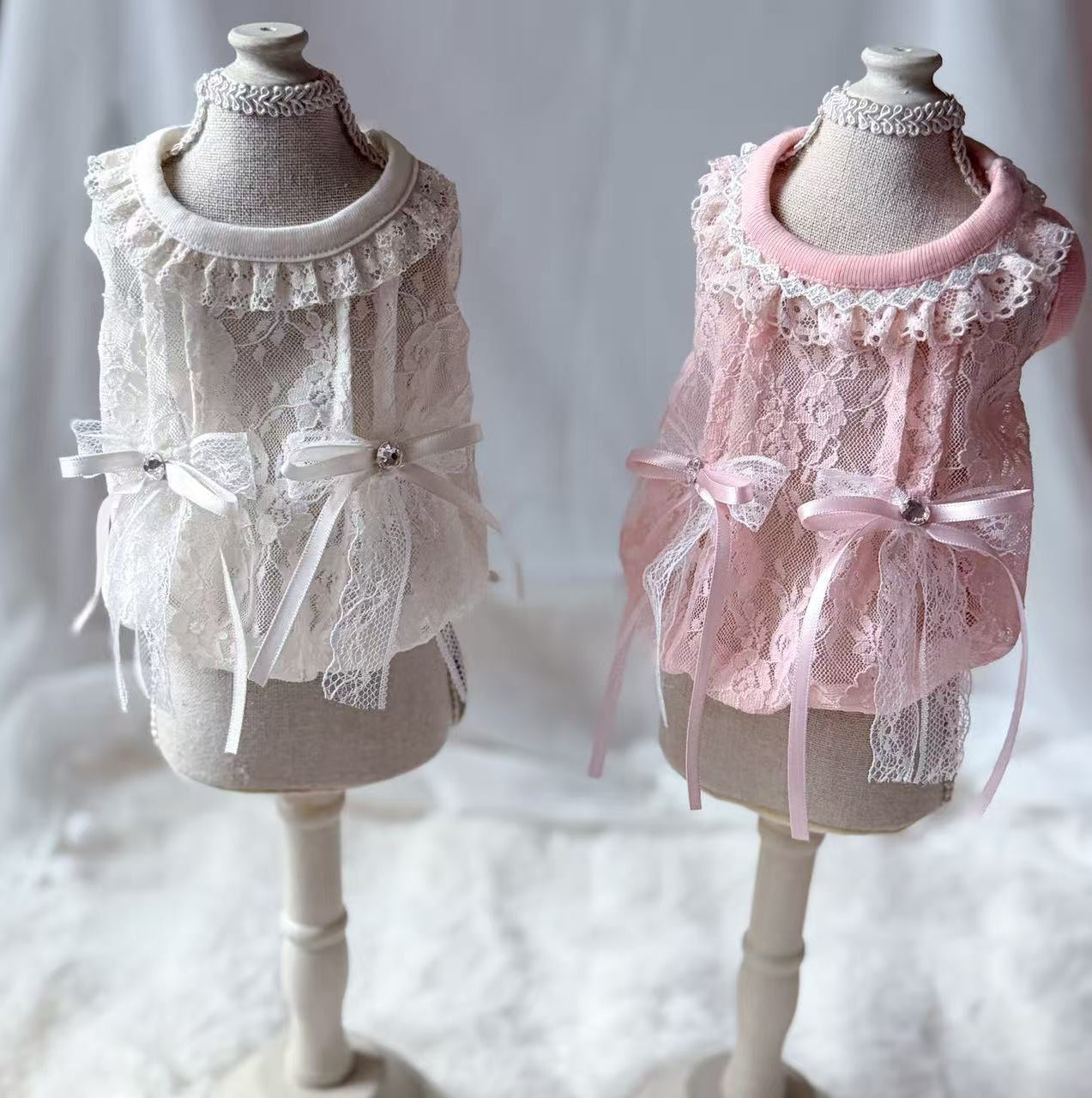 TaniWina Lace Flaower Ribbon Shirt (2 Colors)