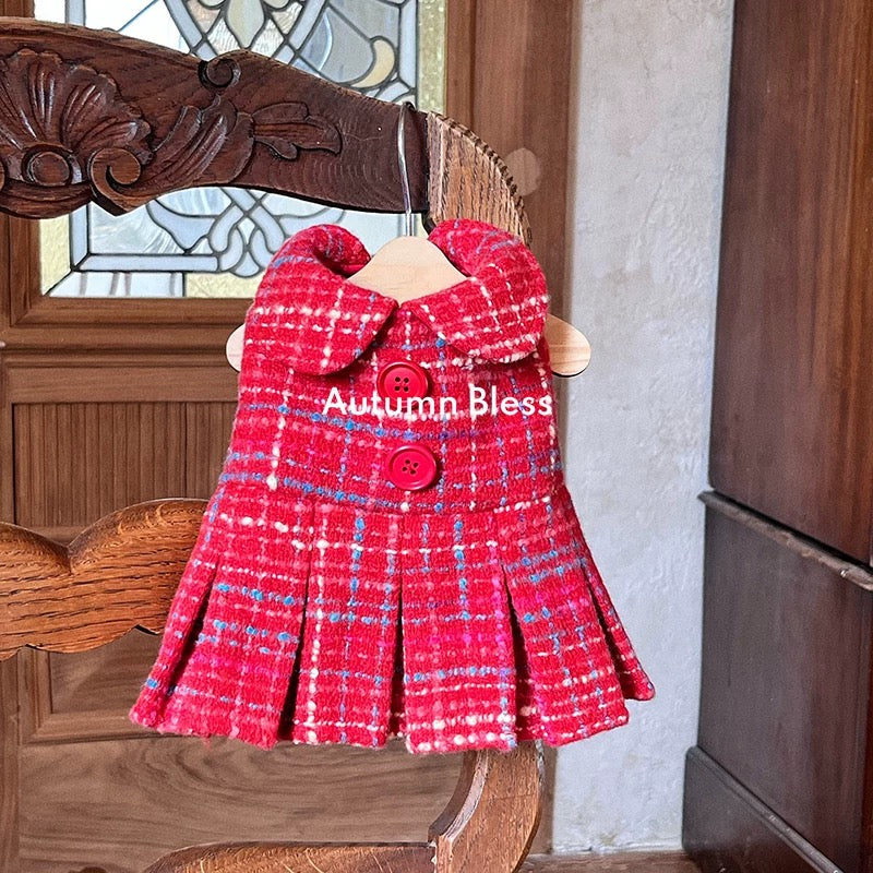Autumn Bless エレガントなツイードドレスとベレーのコンボ