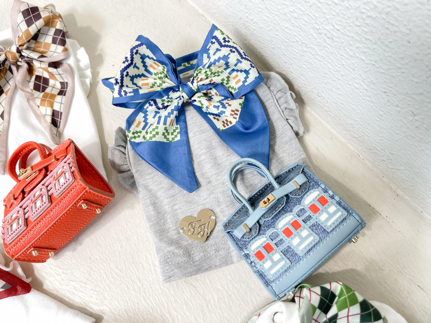 Fancy House Celeb Ribbon Shirt (with Scarf & Mini Bag)