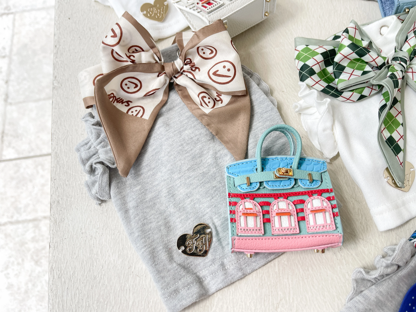 Fancy House Celeb Ribbon Shirt (with Scarf & Mini Bag)